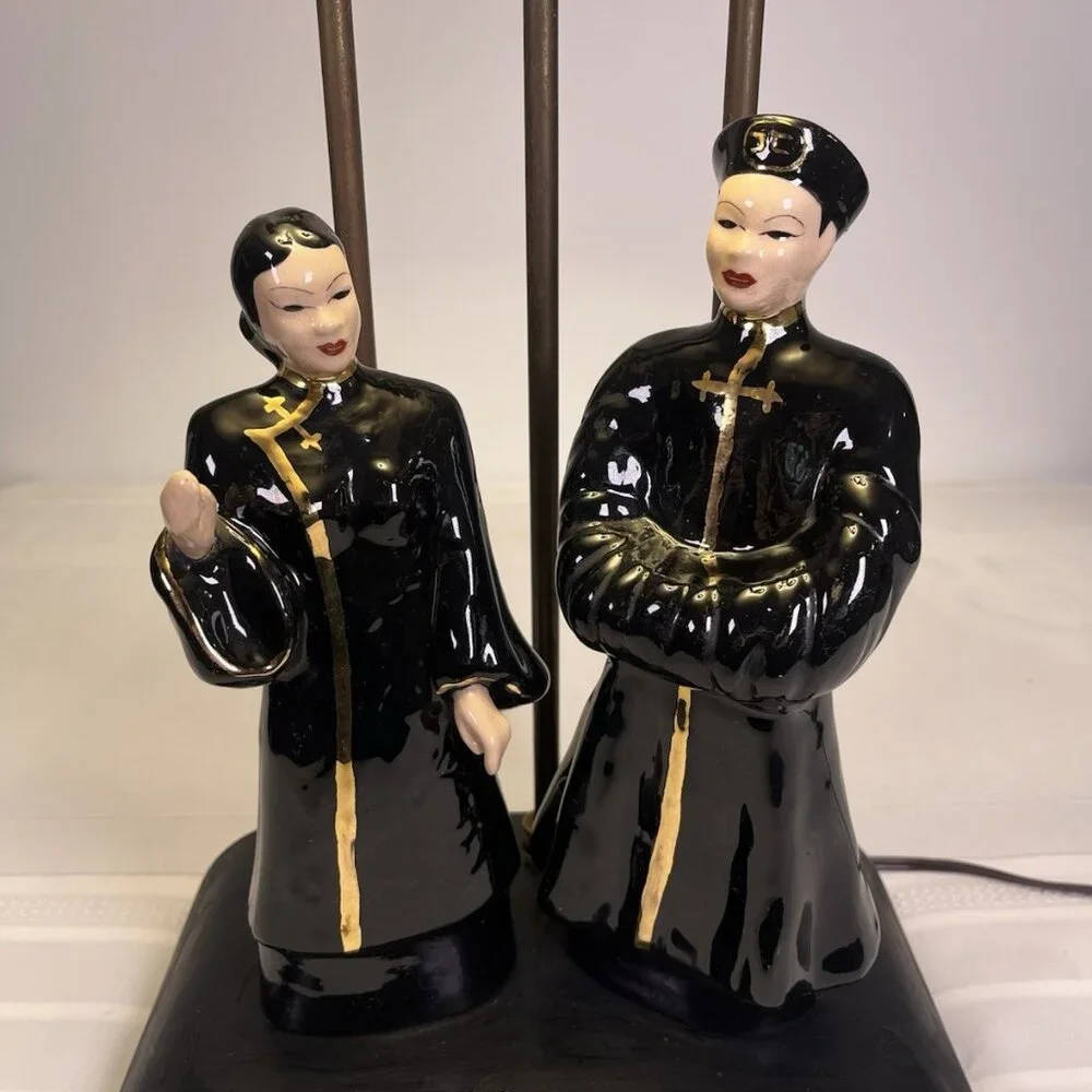VTG 50s Ceramic Asian Couple Figural Lamp Pagoda MCM Black Gold Oriental Style